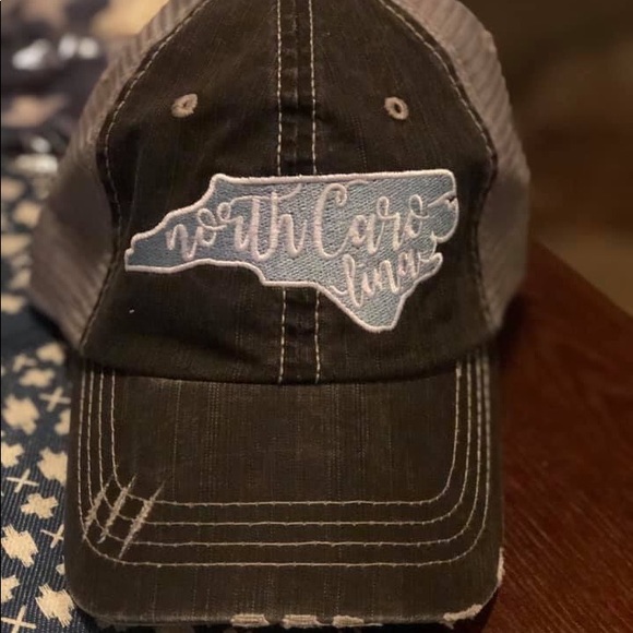 Baseball hat - Picture 1 of 1